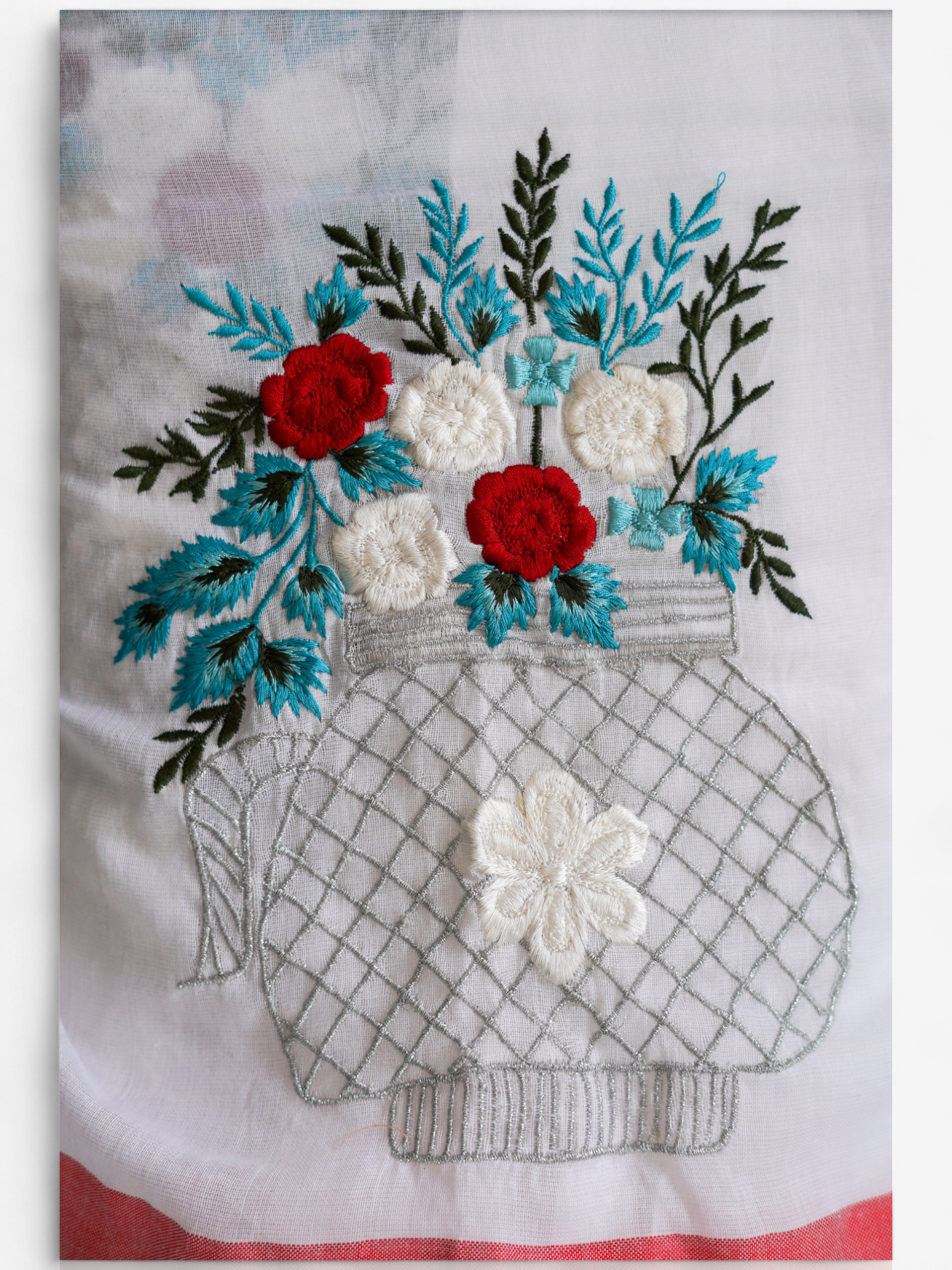 Thread Art Vase – Ready-to-Wear Pocket Saree with Floral Embroidery - Kozylook